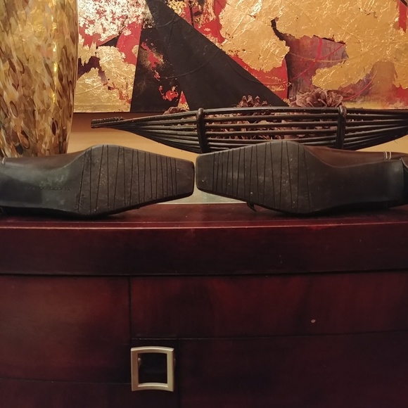 Stuart Weitzman 2" heels - Picture 3 of 3